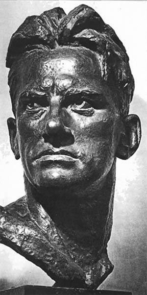 Портрет В.В. Маяковского. 1956. Бронза. Собрание В.Л. Кибальниковой