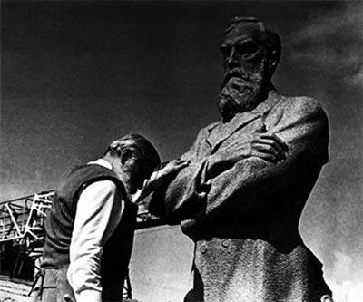 Перед открытием памятника П.М. Третьякову в Москве. 1980